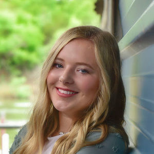 Meet your Posher, Emma